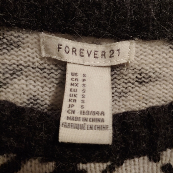 Forever 21 Cream & Charcoal Tribal Aztec sweater - Picture 5 of 7